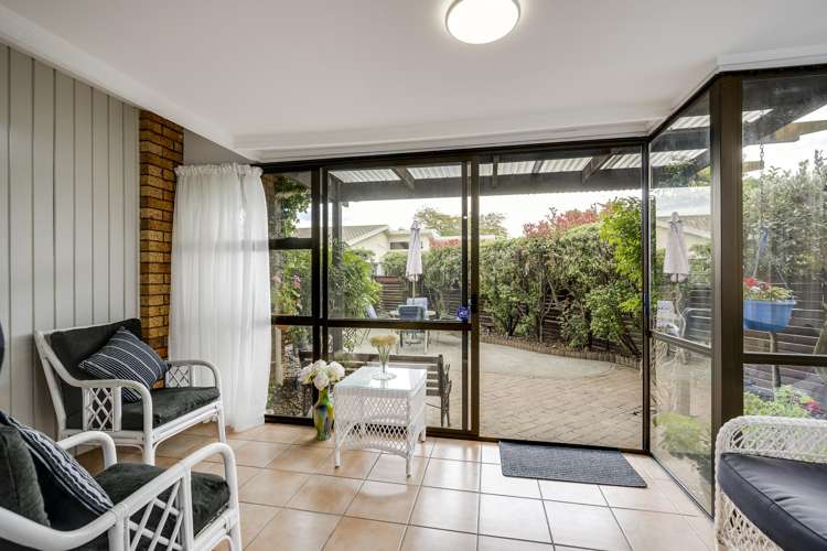 2/30 Ngarimu Crescent Taradale_9