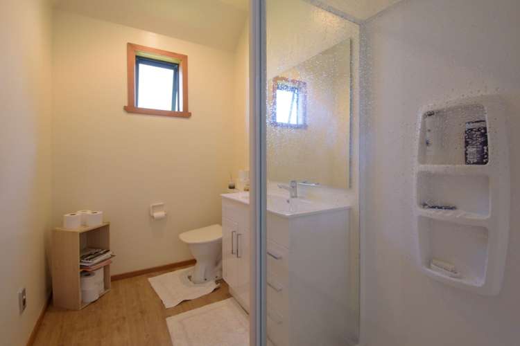 10a Cameron Place Fernhill/Sunshine Bay_7