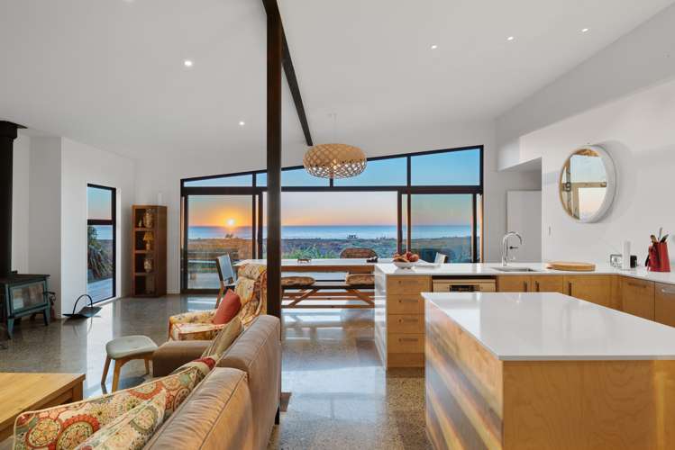 112 Rarangi Beach Road_0