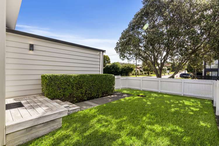 16 Garland Road Greenlane_10