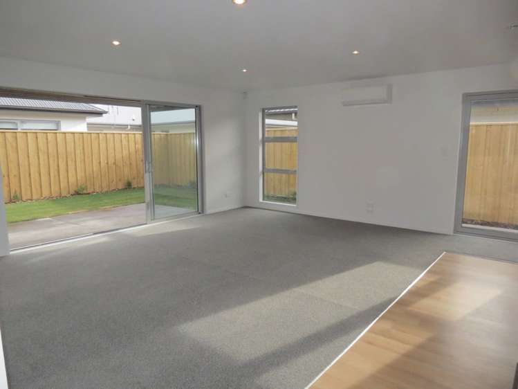 13 Farnborough Way Rolleston_3