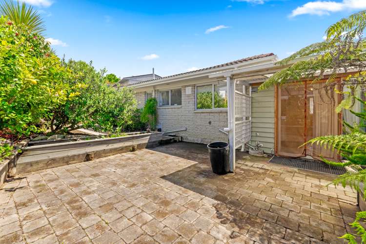 2/7 Cairngorm Place Highland Park_21