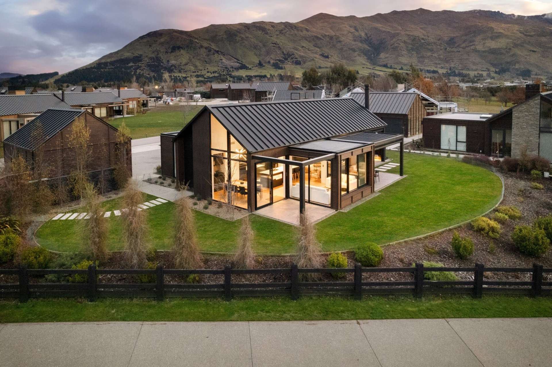 2 Mccaw Mews Wanaka_0