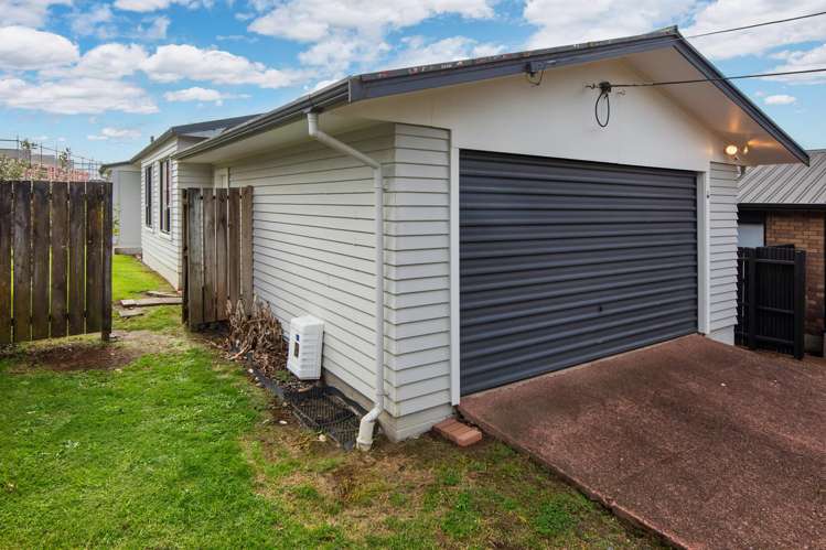 1/54 Seaview Terrace Mt Albert_23