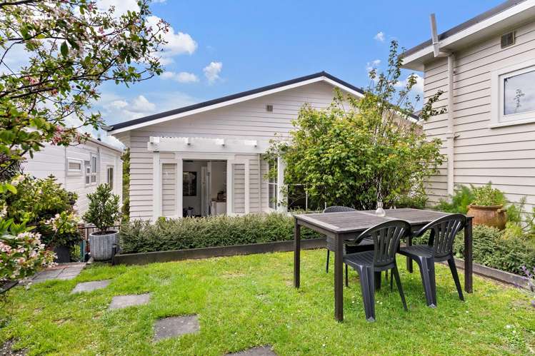 89 Nottingham Street Karori_10