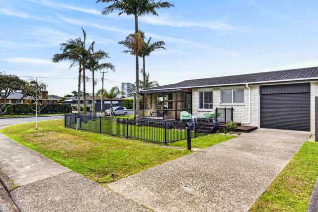 1A Melanie Place Orewa_3