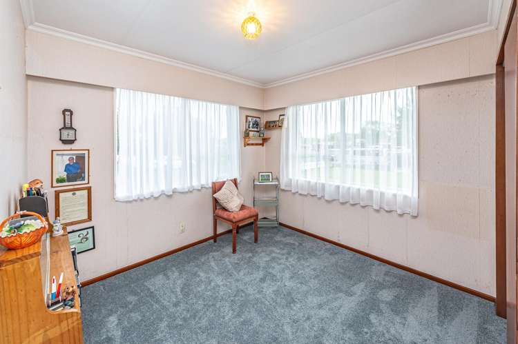 69 Exeter Crescent Springvale_16