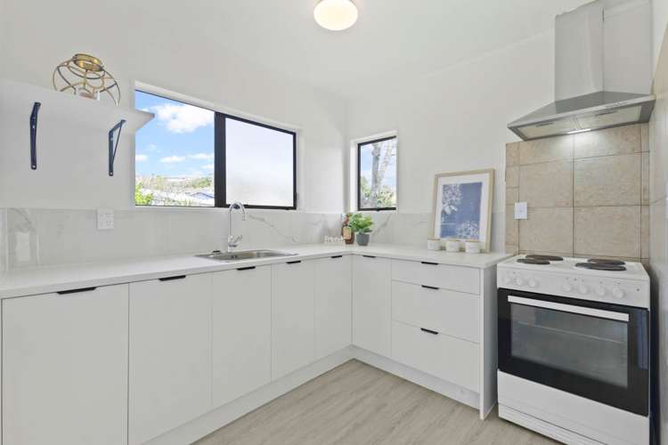 24 Aspiring Avenue Clover Park_1