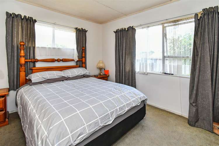 13 Helms Place Manurewa_6