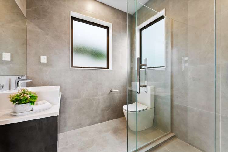 18 Siren Street Wainui_19