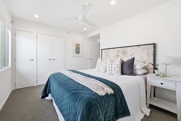 2/135 Marine Parade Mount Maunganui_15