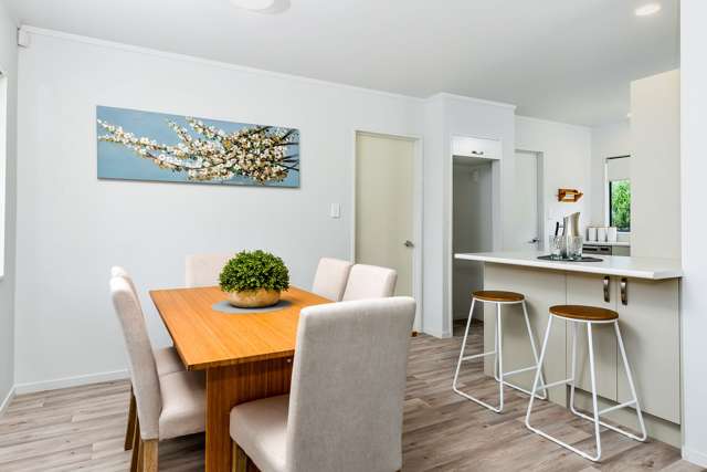 94 Dixon Road Glenview_1
