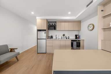 G02/87 Marine Parade_4
