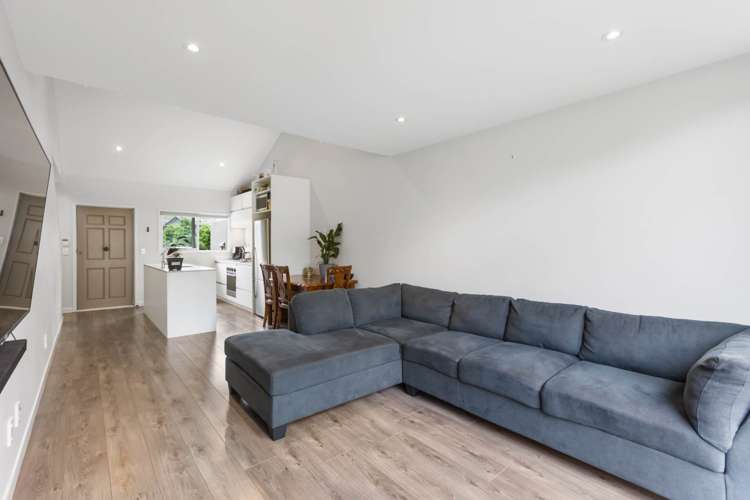 16 Patiti Parade Mangere Bridge_8