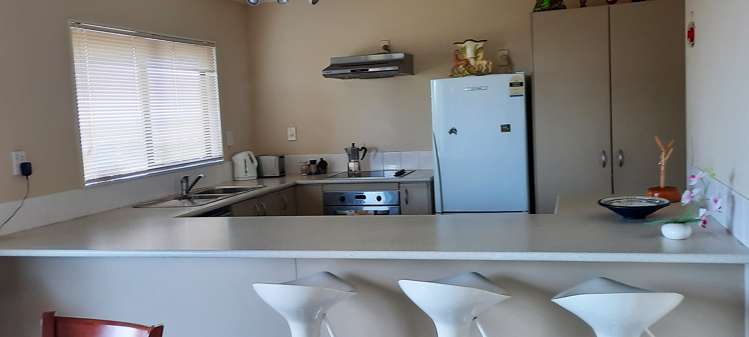 915 East Coast Road Kaiaua_18