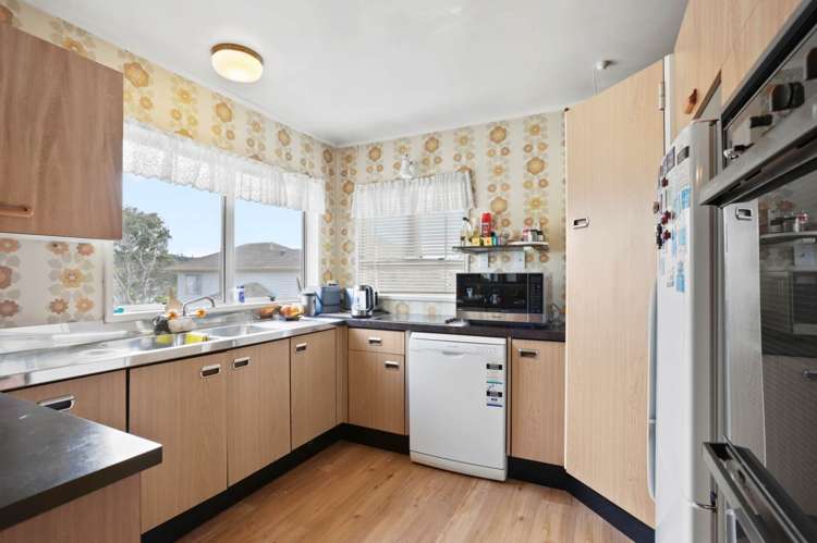 51 Willerton Avenue New Lynn_12