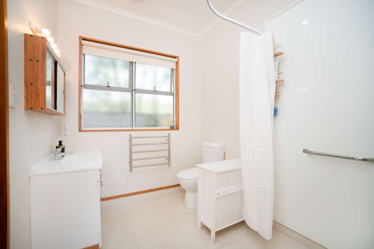 8 Perth Place Awapuni_18