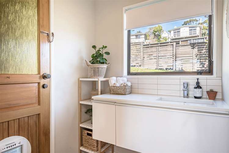 7 Telstar Place Beach Haven_11