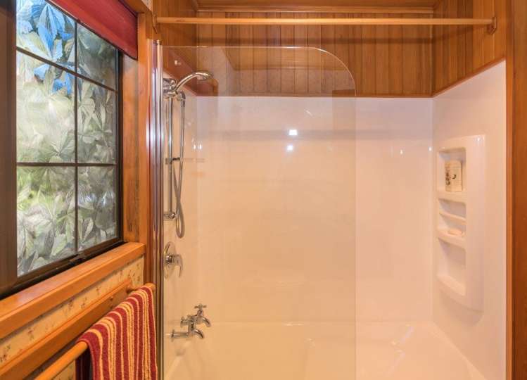 33 Neal Road Rarangi_13