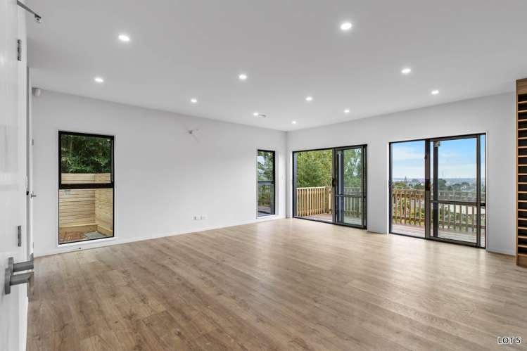 127 Glengarry Road Glen Eden_24