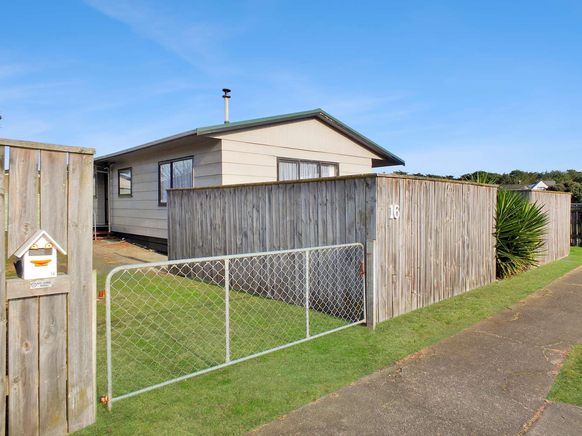 16 Cousins Avenue East Foxton Beach_0