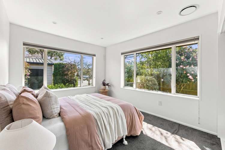 1/33 Trafford Street Harewood_17