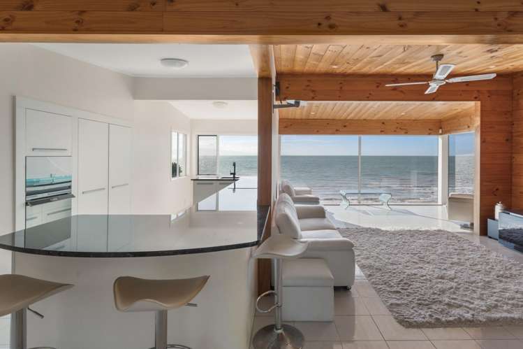 144 Thames Coast Road_0