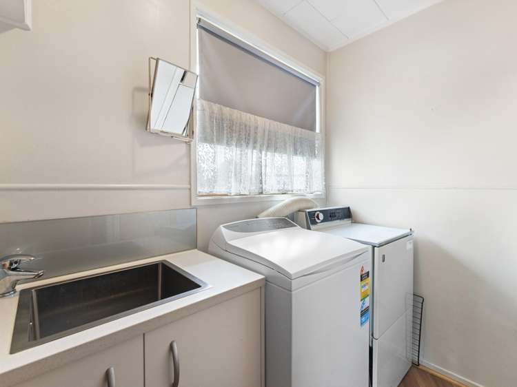 26 Rowandale Avenue Manurewa_15