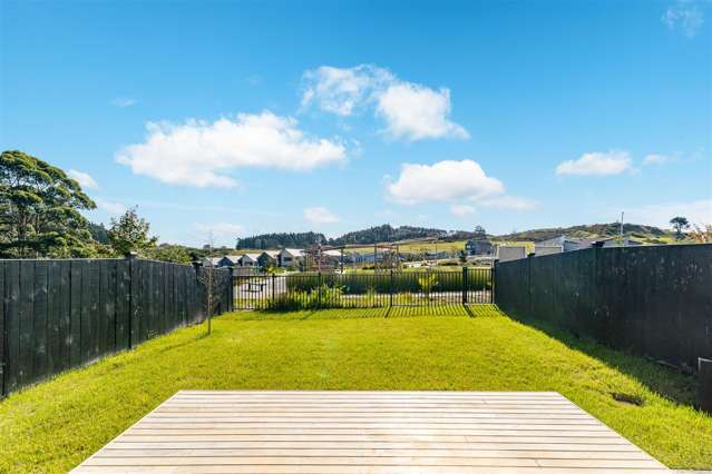 8 Paparahi Place Wainui_2