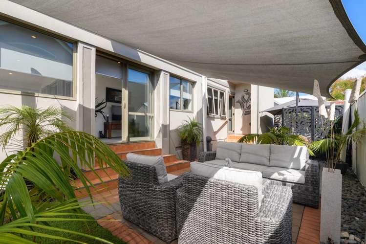 19a Grace Road Avenues_30