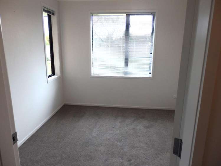 1A Peppercorn Place 11373_3