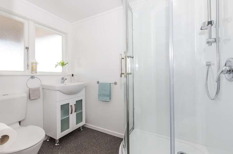 121 Tauhinu Road Miramar_14