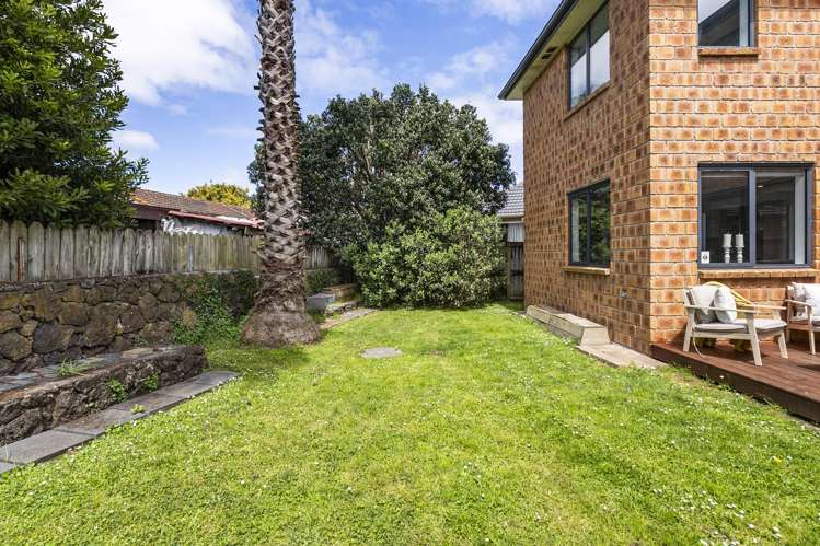 2/3a Curzon Street Onehunga_23