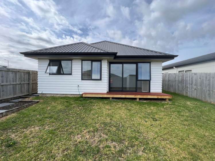 7 Opouatu Avenue Glenbrook_9