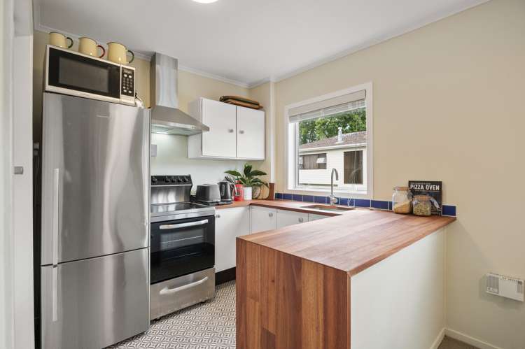 2/132a Taylors Road Mount Albert_11