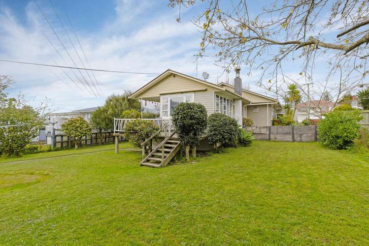 10 Lyndhurst Road Te Atatu South_0