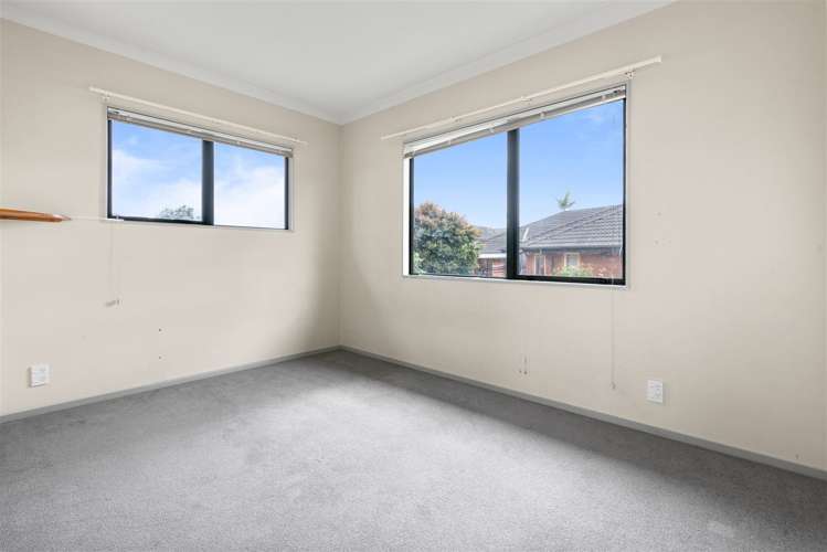 6 Brunswick Rise Mangere_14