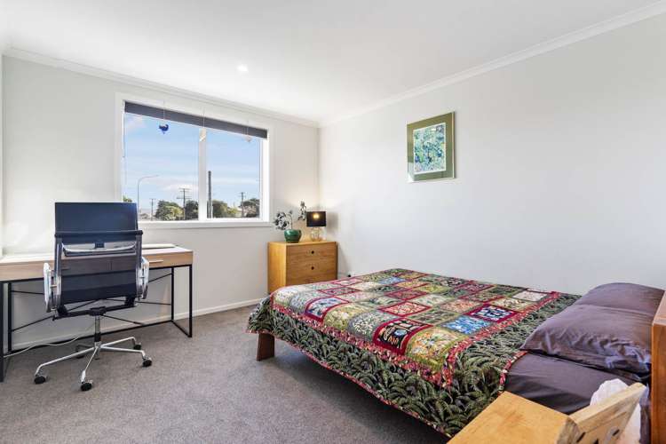 16a Gloria Avenue Te Atatu Peninsula_15