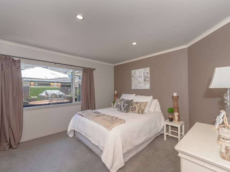 82 Saint James Drive Huntington_12