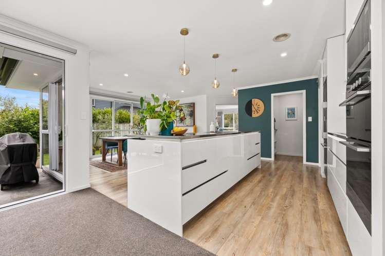 35 Banks Boulevard Whitby_3