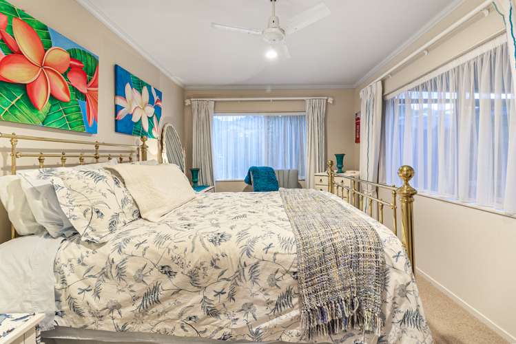 4 Astor Place Orewa_17