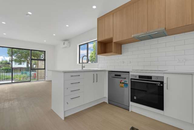 8/10 Orchard Street 10016_3