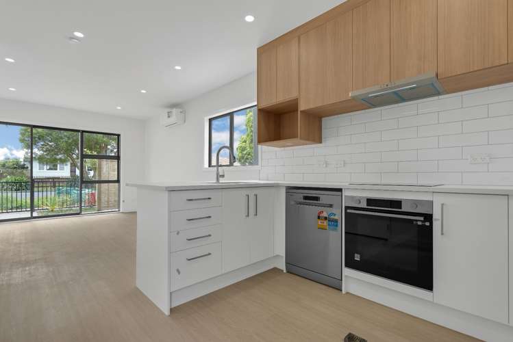 8/10 Orchard Street Avondale_3