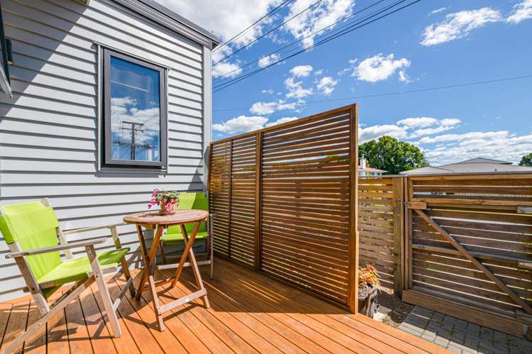1/4 Edgerton Road Te Atatu Peninsula_10