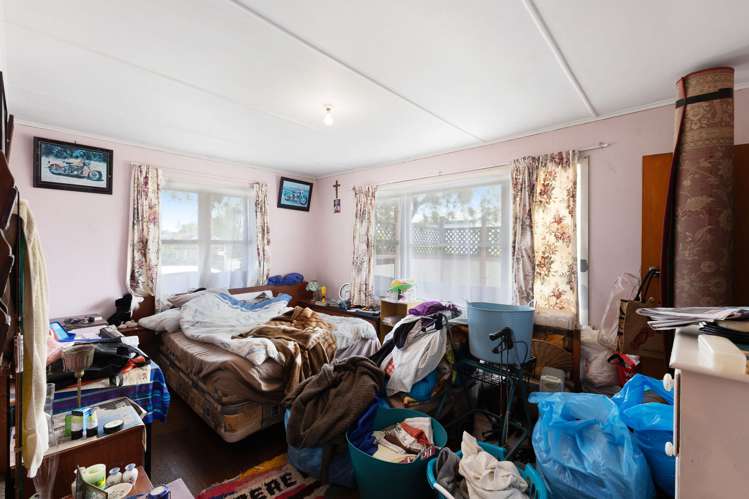 81 Wallace Rd Mangere Bridge_10