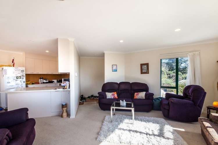 38 Hewlett Road Massey_13