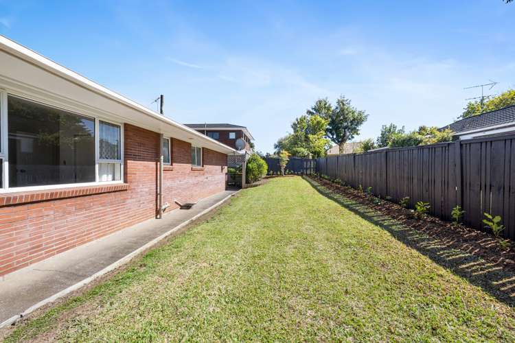 2/42 Luton Avenue Sunnyhills_15