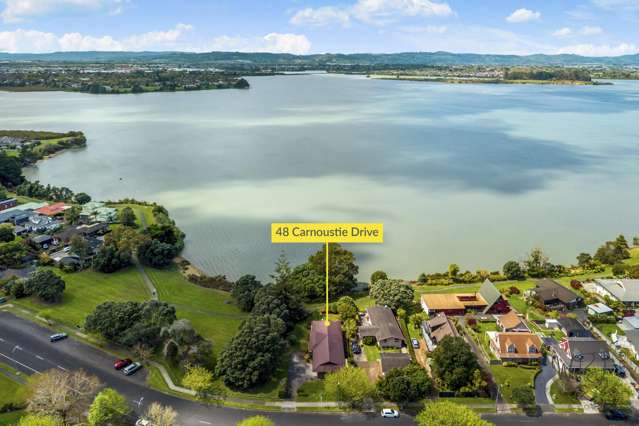 Come Home to a Waterfront Lifestyle to Love!