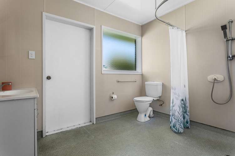 641 Thornton Road Thornton_16