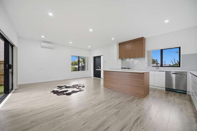 15A Arney Road Ranui_17